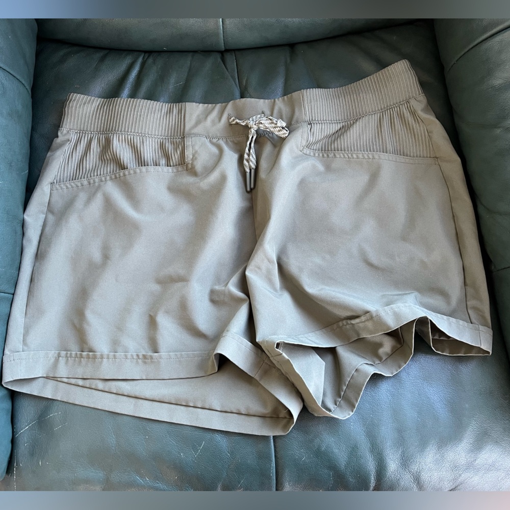 Avalanche Olive Green Shorts